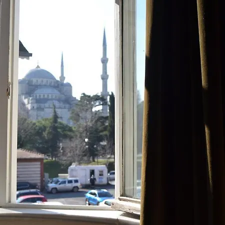 Blue Mosque Garden